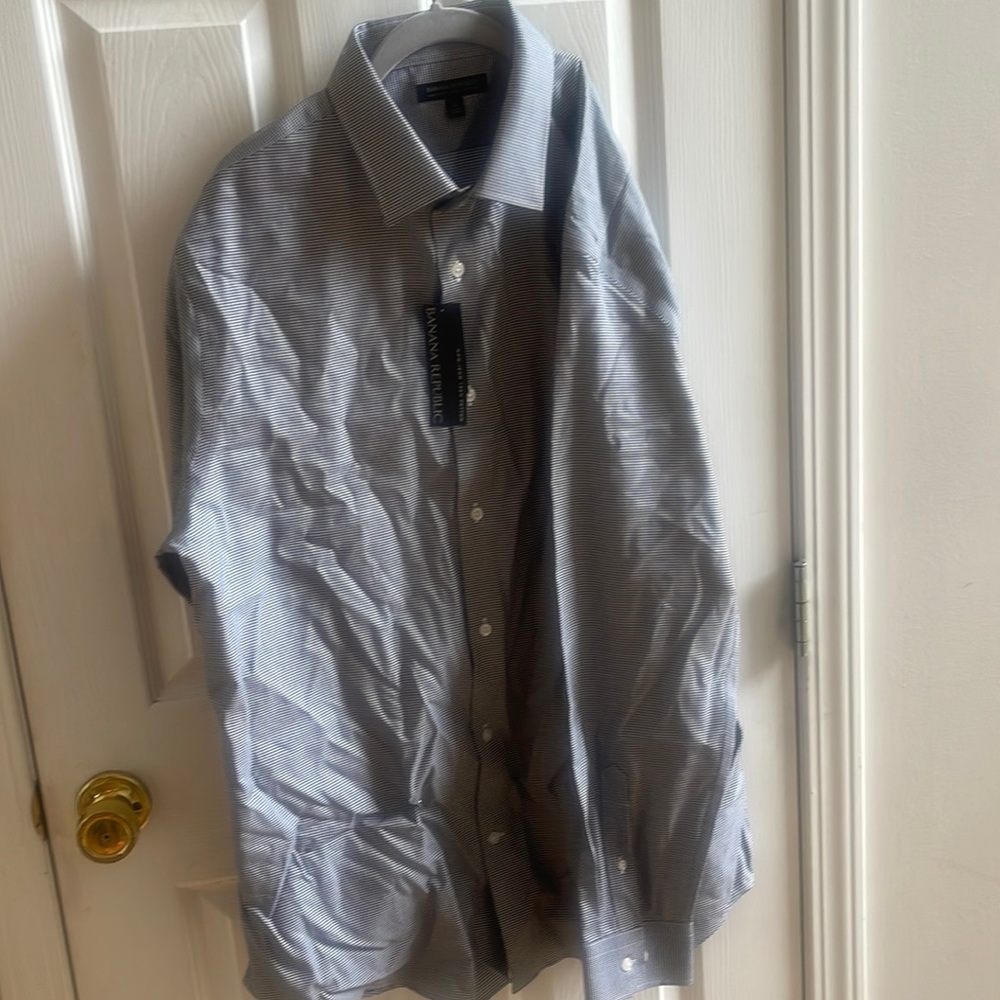 Banana Republic Black and White Houndstooth Button Down Dress Shirt